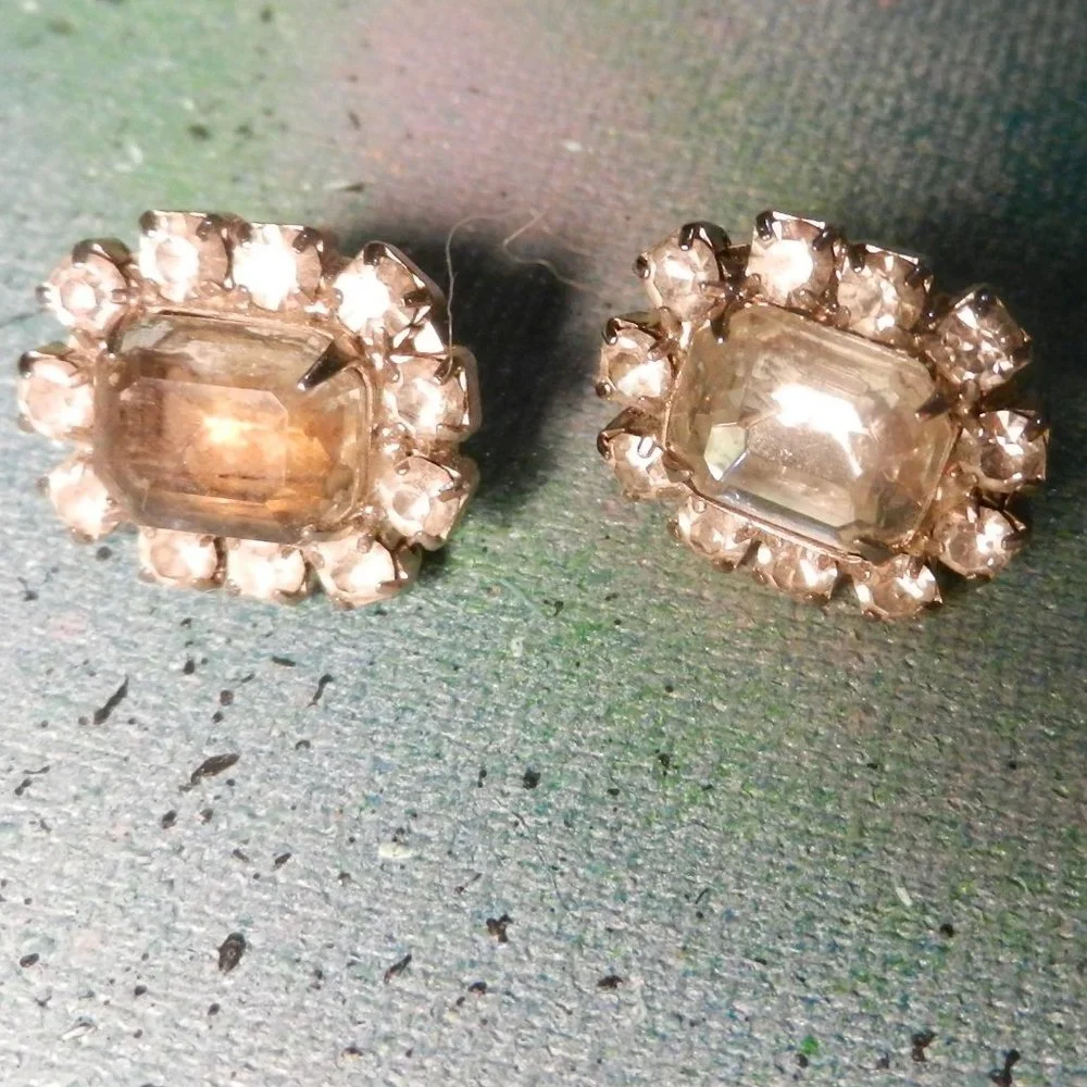 VTG Contempo silver pierced earrings marquis solitaire set in silver tone studs